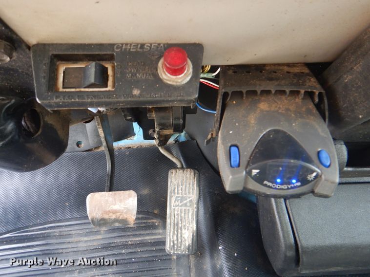 image for item HT9350 2002 Freightliner FL70  flatbed truck