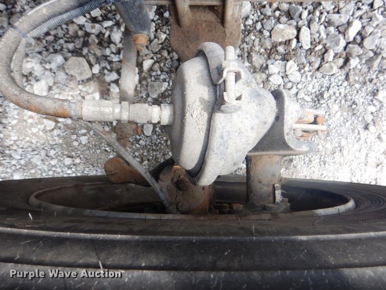 image for item HT9350 2002 Freightliner FL70  flatbed truck