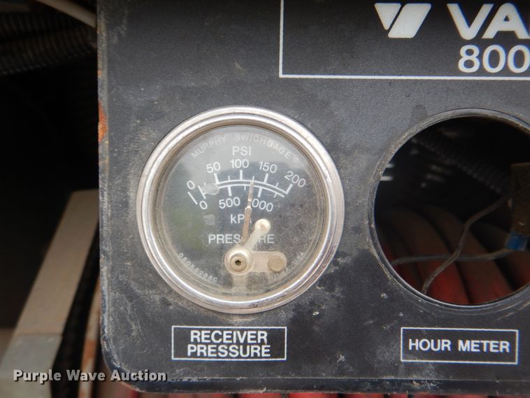 image for item HT9350 2002 Freightliner FL70  flatbed truck