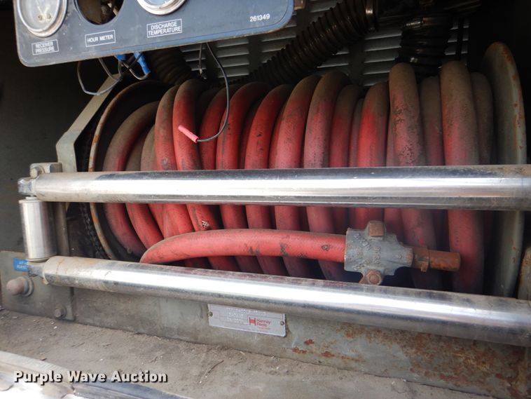 image for item HT9350 2002 Freightliner FL70  flatbed truck