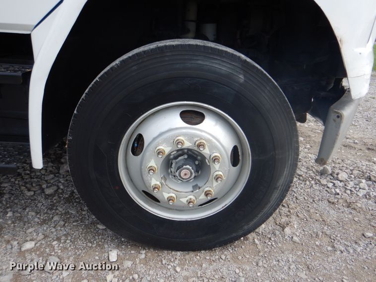 image for item HT9350 2002 Freightliner FL70  flatbed truck