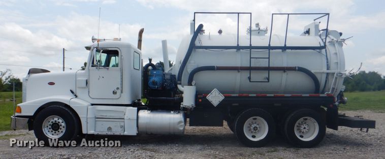image for item HT9355 1990 Peterbilt 377  vacuum truck
