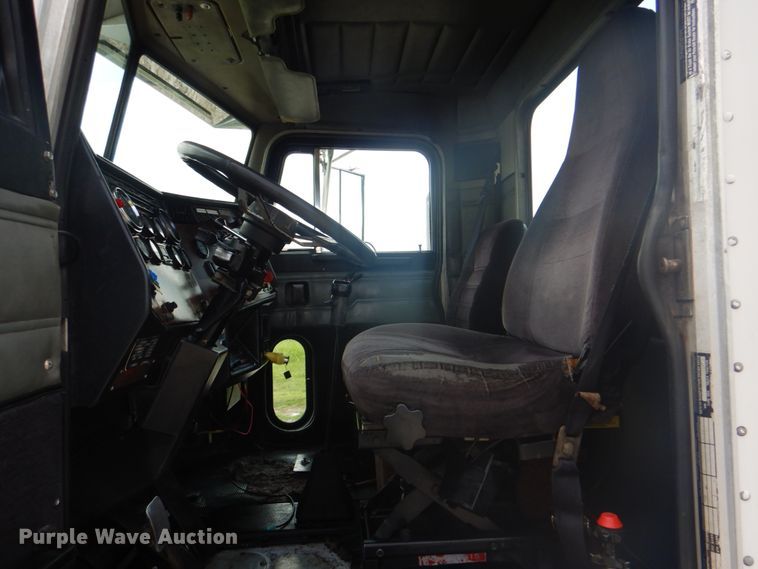 image for item HT9355 1990 Peterbilt 377  vacuum truck