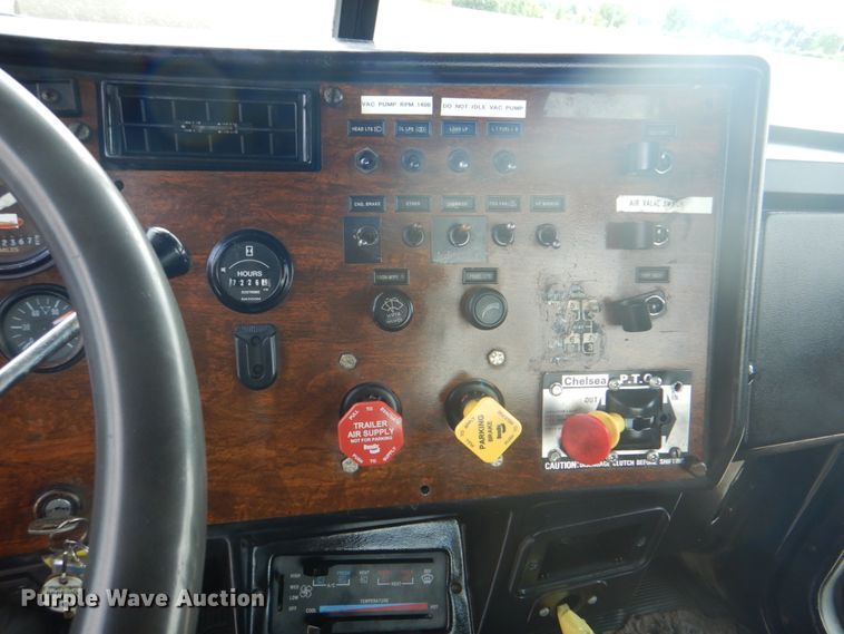 image for item HT9355 1990 Peterbilt 377  vacuum truck