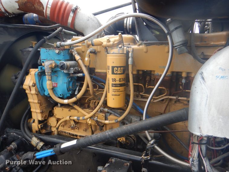 image for item HT9355 1990 Peterbilt 377  vacuum truck