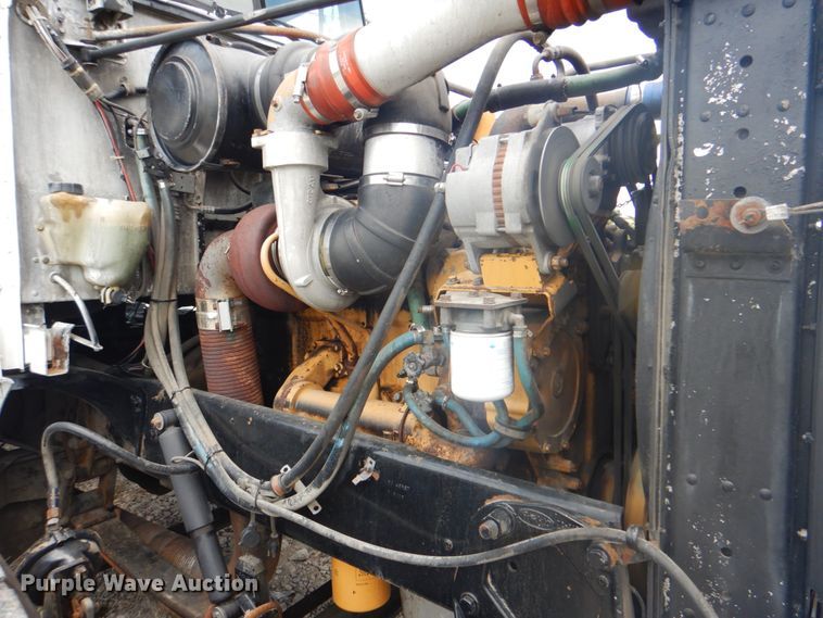 image for item HT9355 1990 Peterbilt 377  vacuum truck