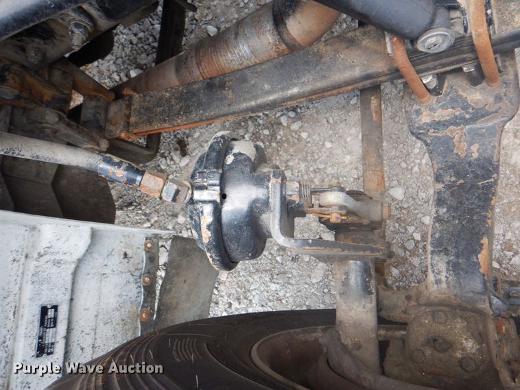 image for item HT9355 1990 Peterbilt 377  vacuum truck