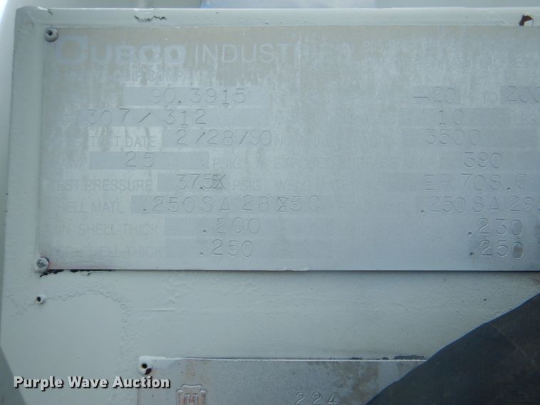 image for item HT9355 1990 Peterbilt 377  vacuum truck