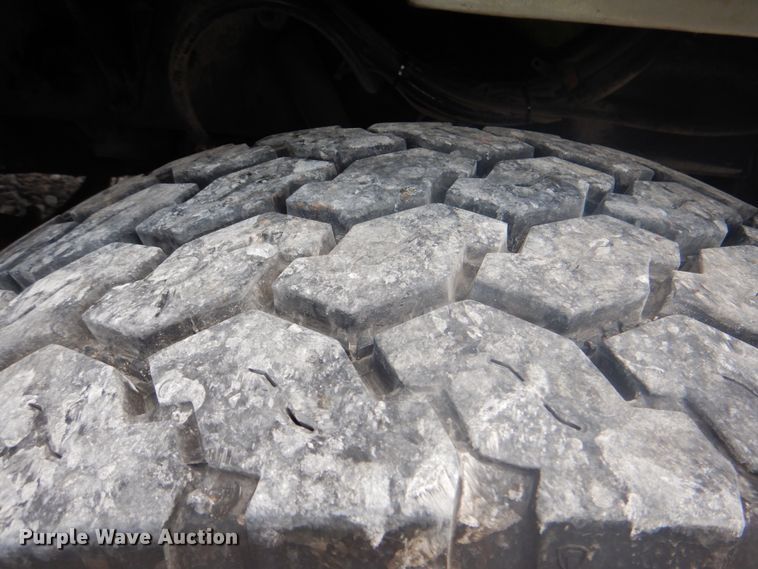 image for item HT9355 1990 Peterbilt 377  vacuum truck