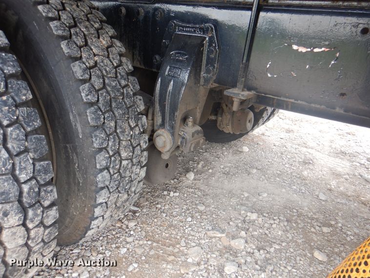 image for item HT9355 1990 Peterbilt 377  vacuum truck