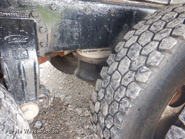 image for item HT9355 1990 Peterbilt 377  vacuum truck