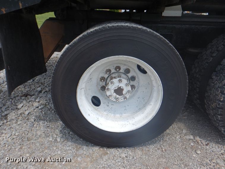 image for item HT9355 1990 Peterbilt 377  vacuum truck