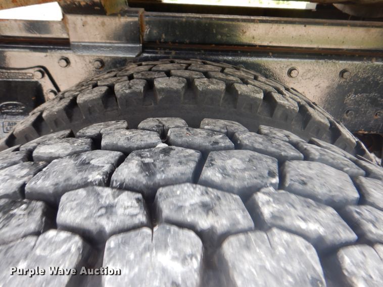 image for item HT9355 1990 Peterbilt 377  vacuum truck