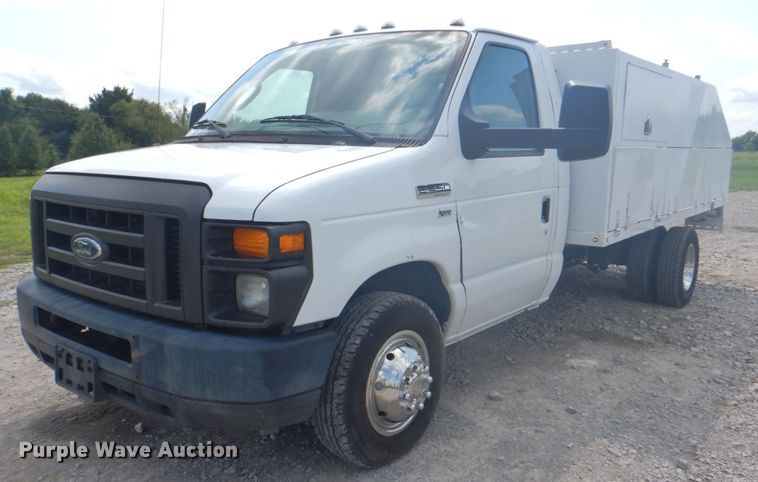 image for item HT9357 2012 Ford E450  utility van with sprayer