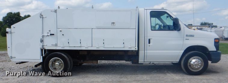 image for item HT9357 2012 Ford E450  utility van with sprayer