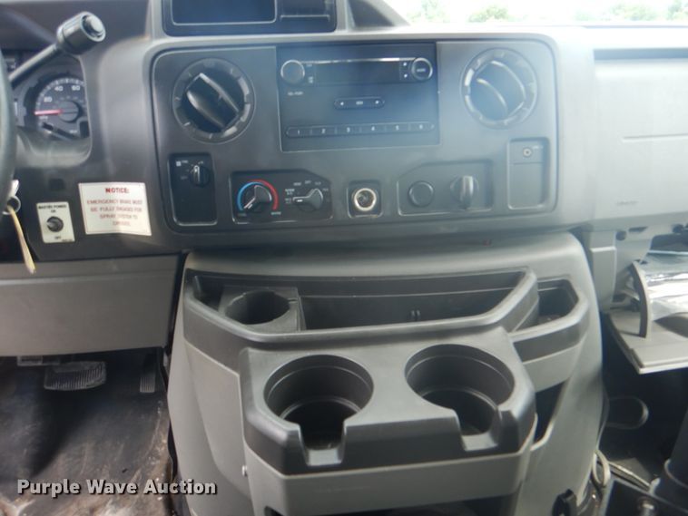 image for item HT9357 2012 Ford E450  utility van with sprayer