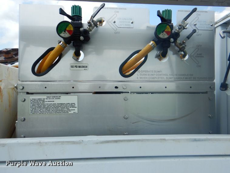 image for item HT9357 2012 Ford E450  utility van with sprayer