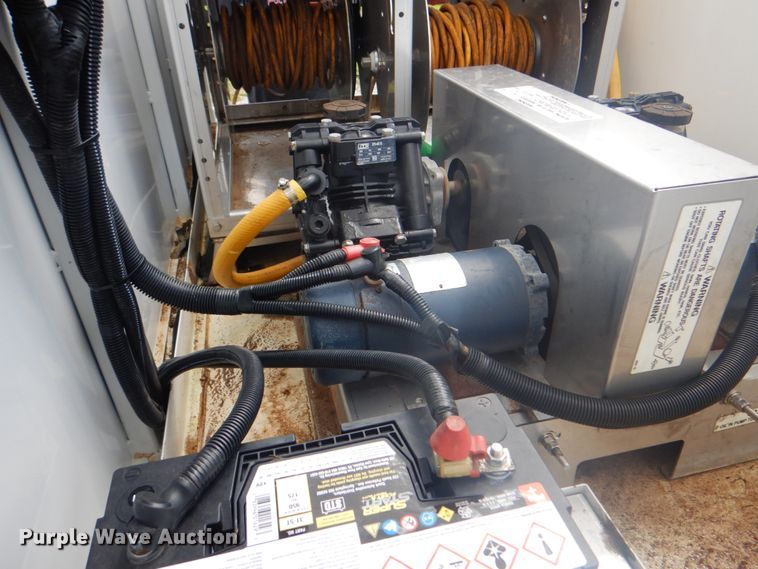 image for item HT9357 2012 Ford E450  utility van with sprayer