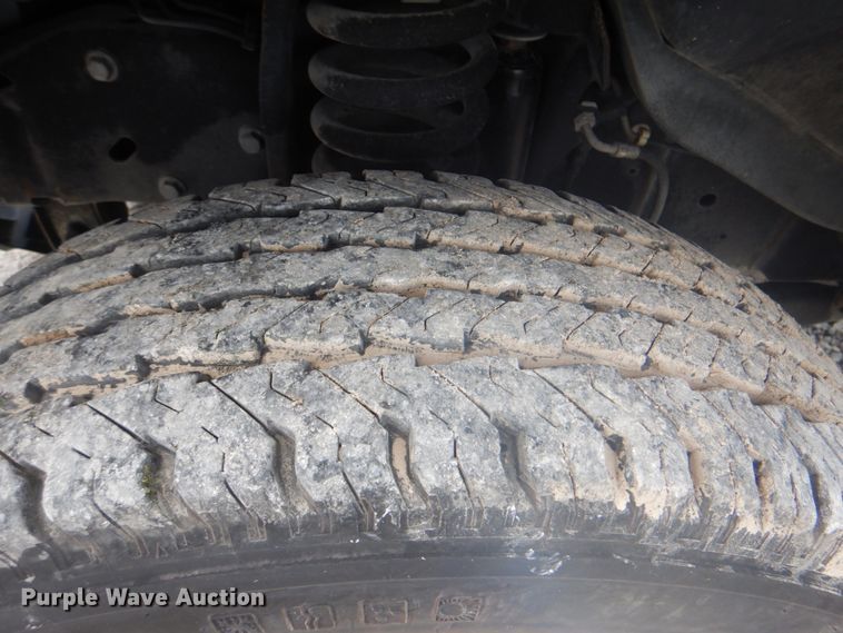 image for item HT9357 2012 Ford E450  utility van with sprayer