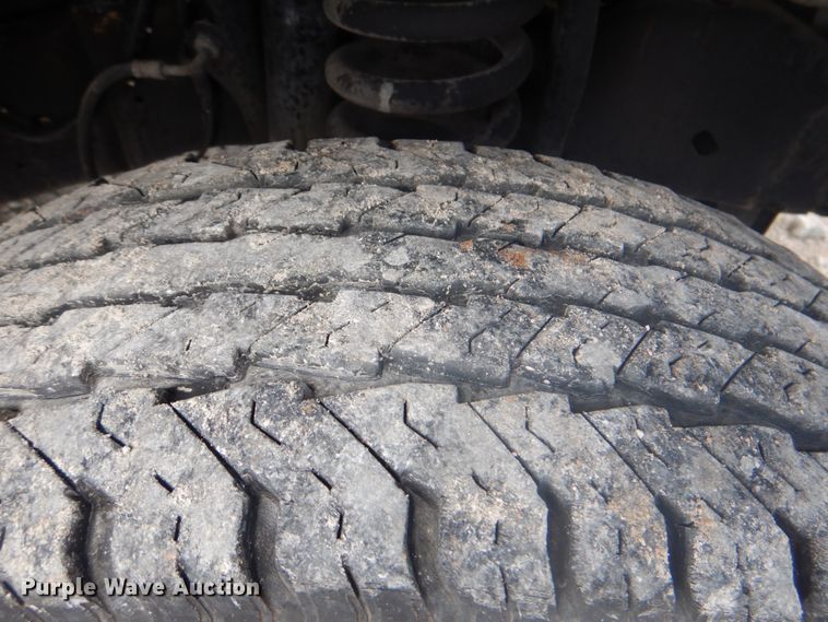 image for item HT9357 2012 Ford E450  utility van with sprayer