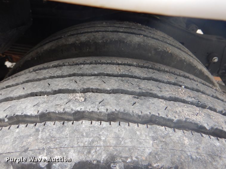 image for item HT9357 2012 Ford E450  utility van with sprayer