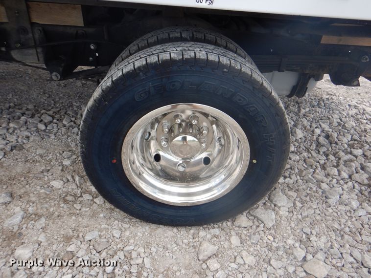 image for item HT9357 2012 Ford E450  utility van with sprayer