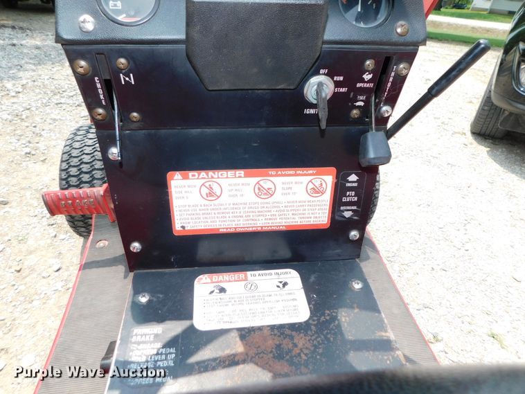 image for item HX9437 1991 Toro Wheel Horse 520H  lawn tractor
