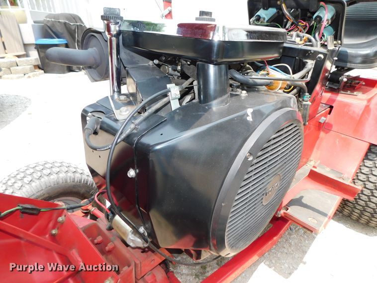 image for item HX9437 1991 Toro Wheel Horse 520H  lawn tractor