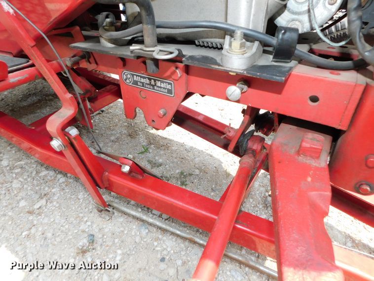 image for item HX9437 1991 Toro Wheel Horse 520H  lawn tractor