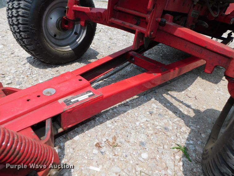 image for item HX9437 1991 Toro Wheel Horse 520H  lawn tractor
