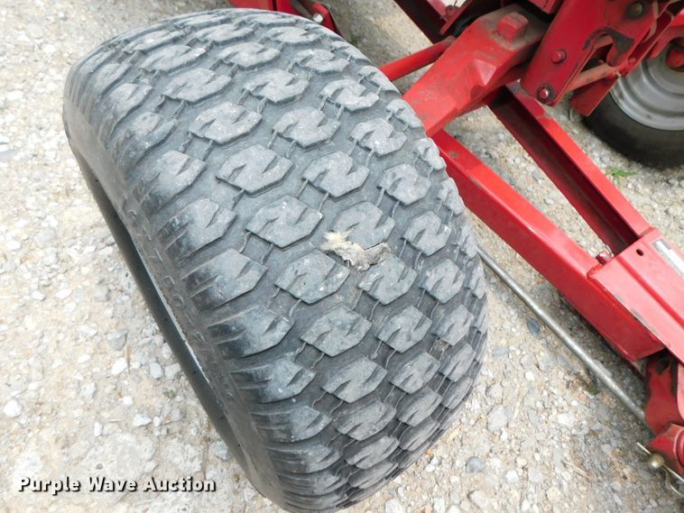 image for item HX9437 1991 Toro Wheel Horse 520H  lawn tractor