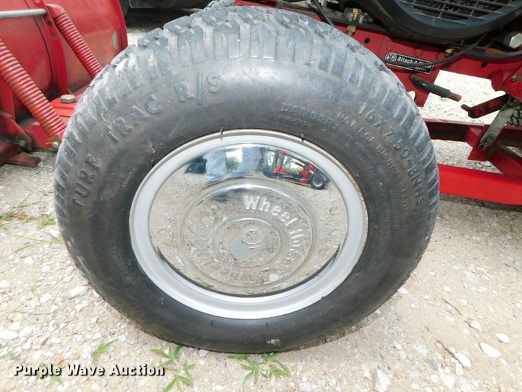 image for item HX9437 1991 Toro Wheel Horse 520H  lawn tractor