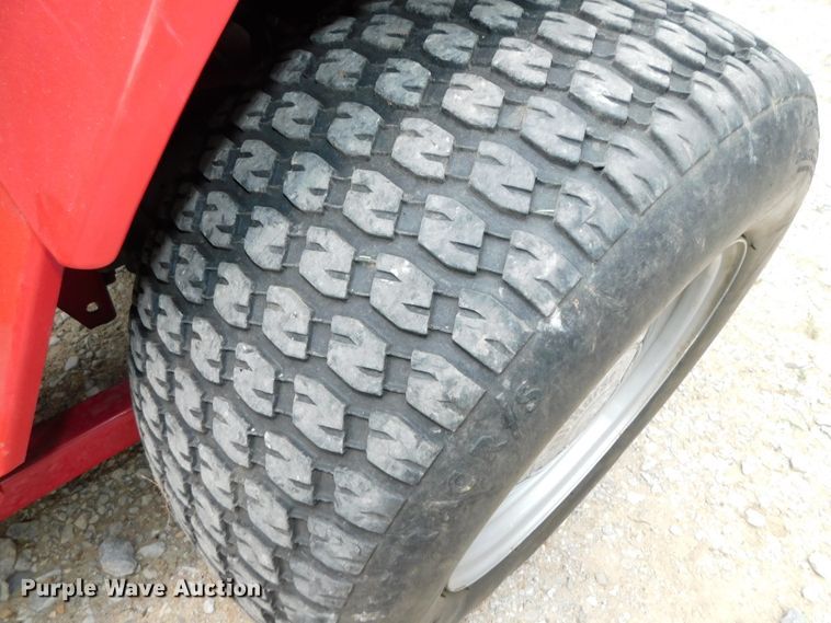 image for item HX9437 1991 Toro Wheel Horse 520H  lawn tractor