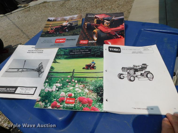 image for item HX9437 1991 Toro Wheel Horse 520H  lawn tractor