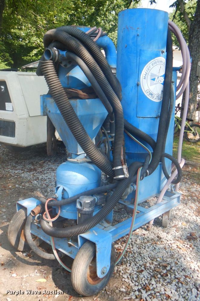 image for item IA9989 National Board  portable vacuum