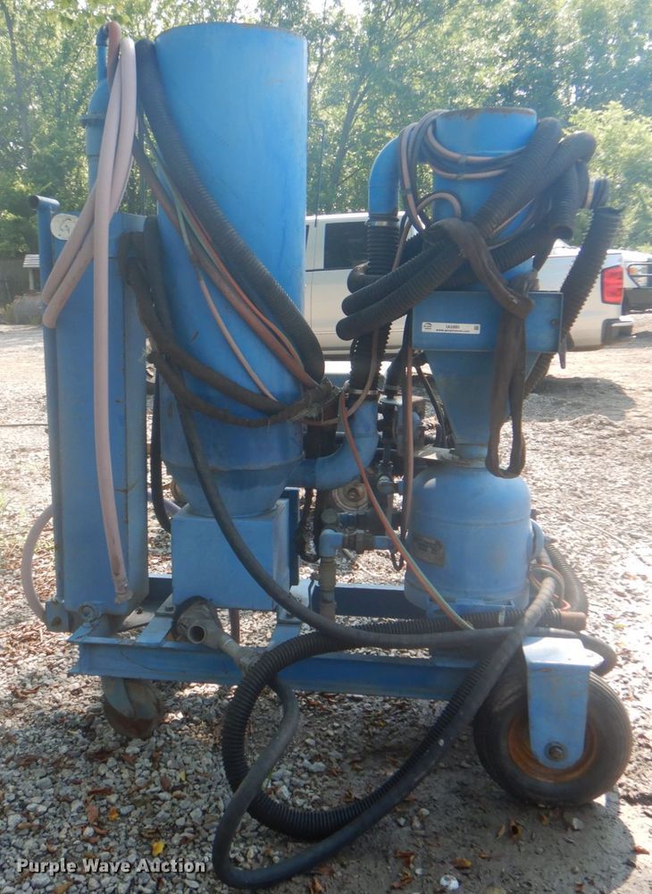 image for item IA9989 National Board  portable vacuum