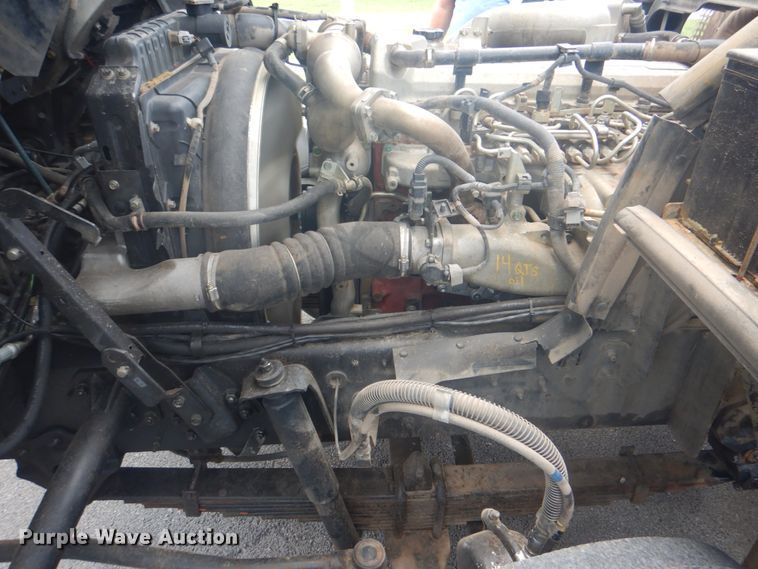 image for item IA9993 2009 Nissan UD3000  street sweeper truck