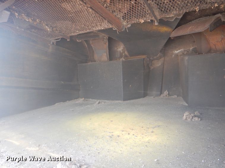 image for item IA9993 2009 Nissan UD3000  street sweeper truck