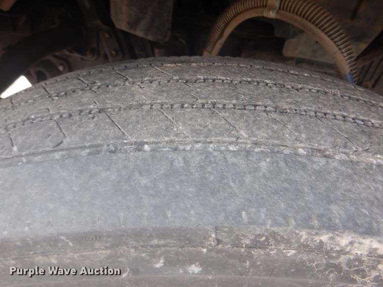 image for item IA9993 2009 Nissan UD3000  street sweeper truck