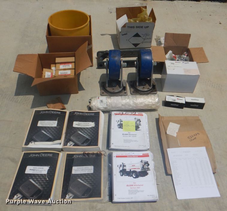 image for item IA9993 2009 Nissan UD3000  street sweeper truck