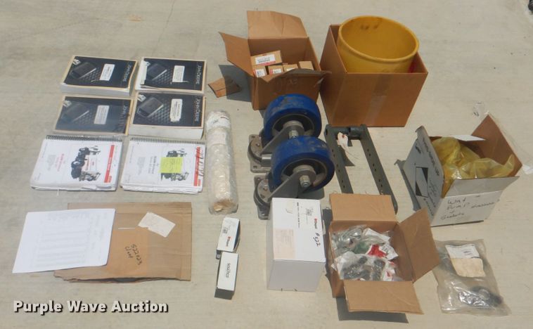 image for item IA9993 2009 Nissan UD3000  street sweeper truck