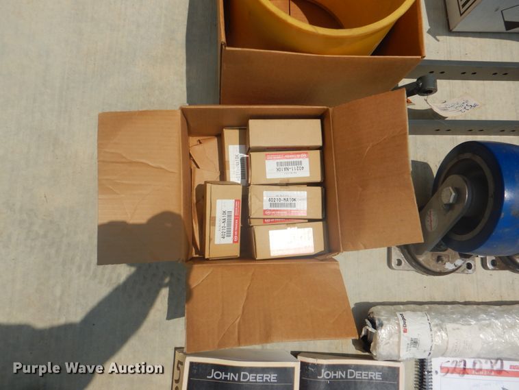 image for item IA9993 2009 Nissan UD3000  street sweeper truck