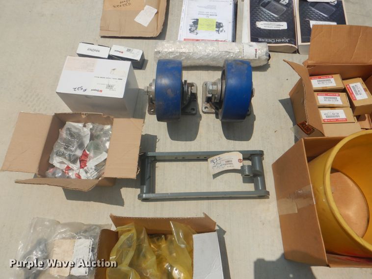 image for item IA9993 2009 Nissan UD3000  street sweeper truck