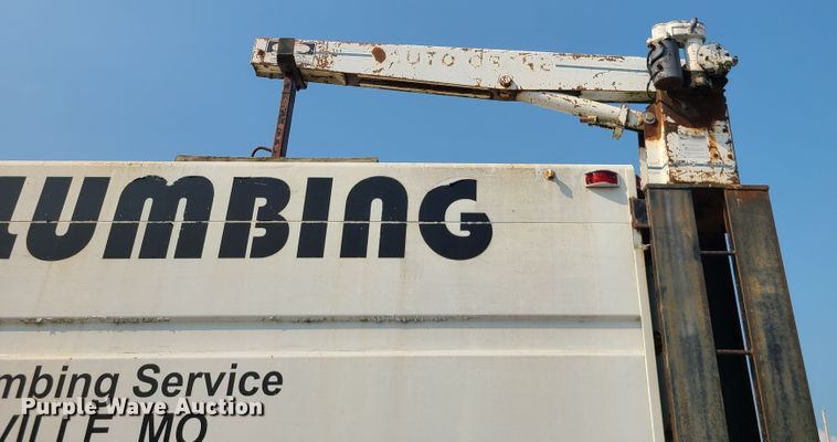 image for item IC9860 1999 Sterling L7501  utility / service truck