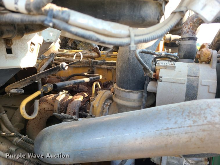 image for item IC9860 1999 Sterling L7501  utility / service truck