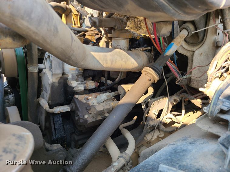 image for item IC9860 1999 Sterling L7501  utility / service truck