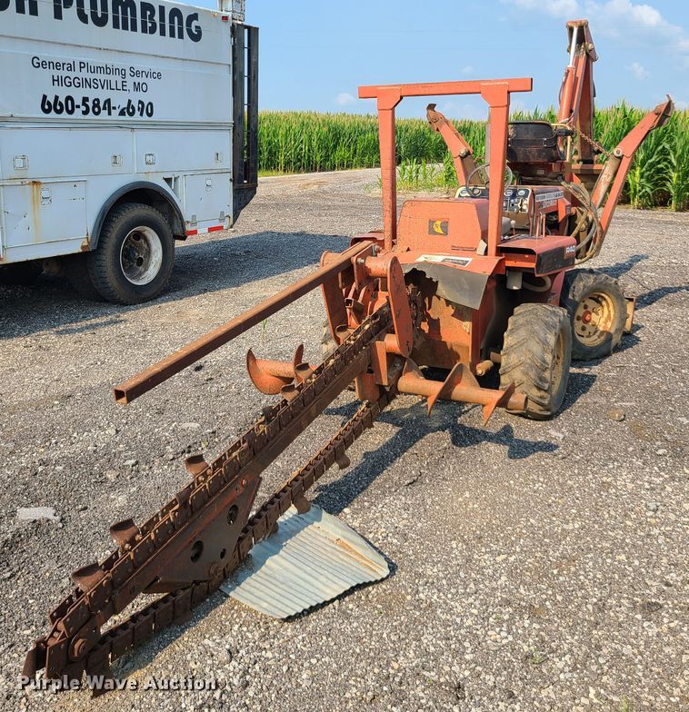image for item IC9861 Ditch Witch R40  trencher