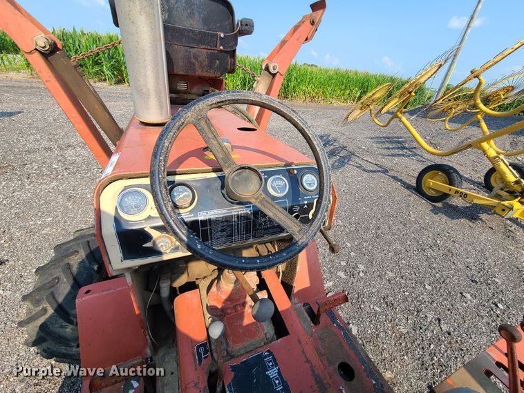 image for item IC9861 Ditch Witch R40  trencher