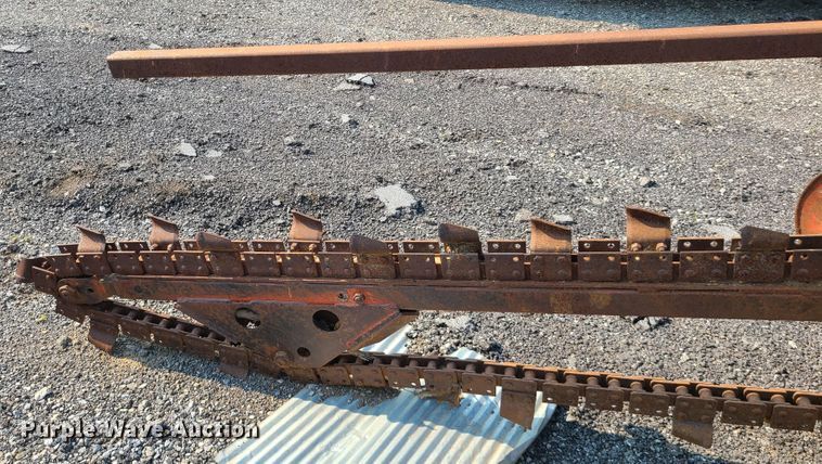 image for item IC9861 Ditch Witch R40  trencher