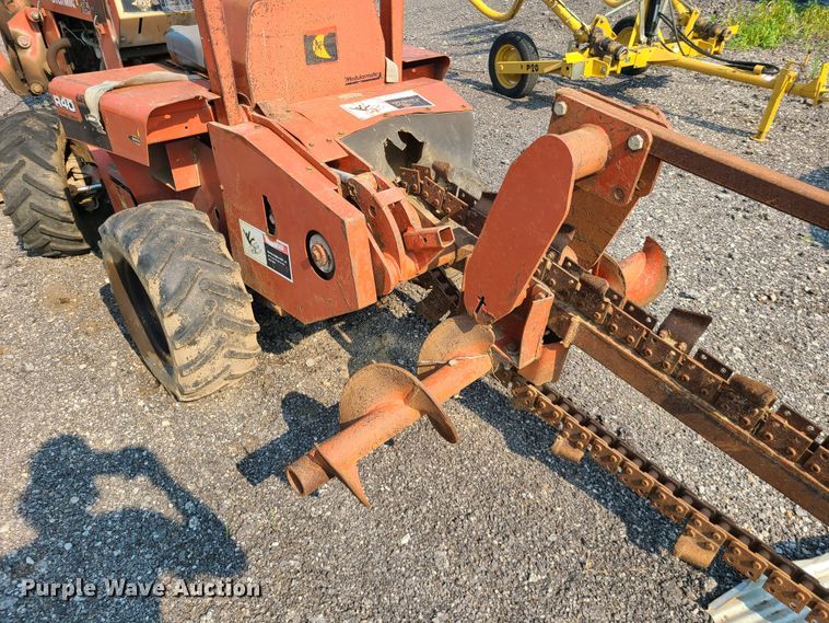 image for item IC9861 Ditch Witch R40  trencher
